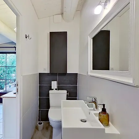 La Dupont D'avignon 4* Villeneuve-lès-Avignon