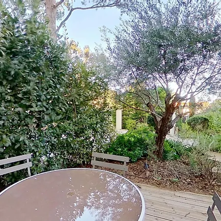 La Dupont D'avignon 4*