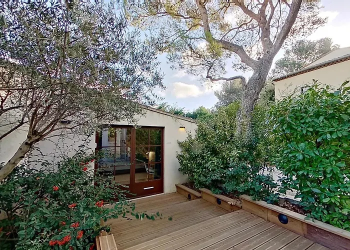 La Dupont D'avignon Bed & Breakfast