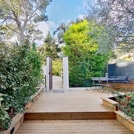 La Dupont D'avignon 4*