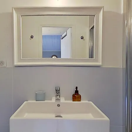 La Dupont D'avignon 4*