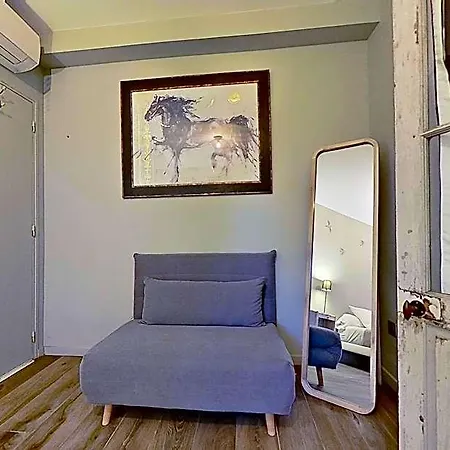 La Dupont D'avignon 4*