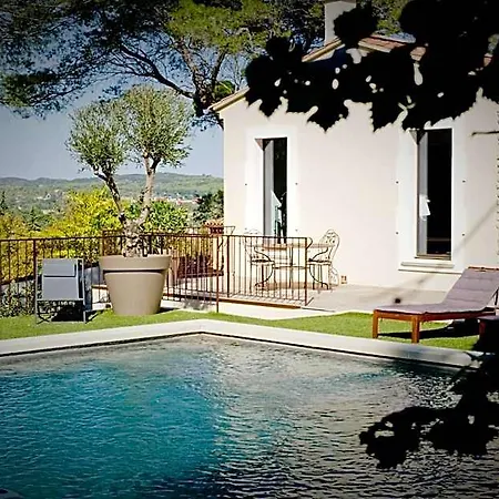 La Dupont D'avignon 4* Villeneuve-lès-Avignon