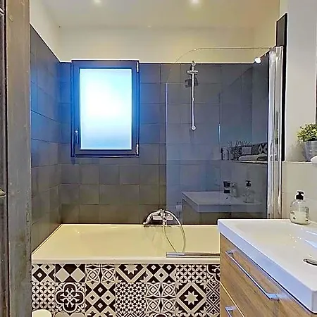 La Dupont D'avignon Oda ve Kahvaltı 4*