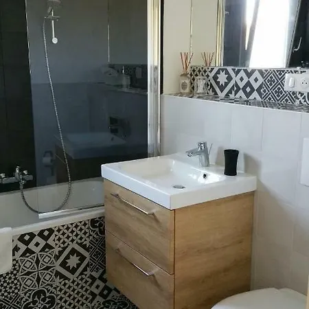 Oda ve Kahvaltı La Dupont D'avignon