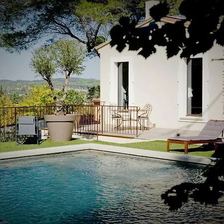 Frühstückspension La Dupont D'avignon 4*