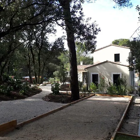 La Dupont D'avignon 4*